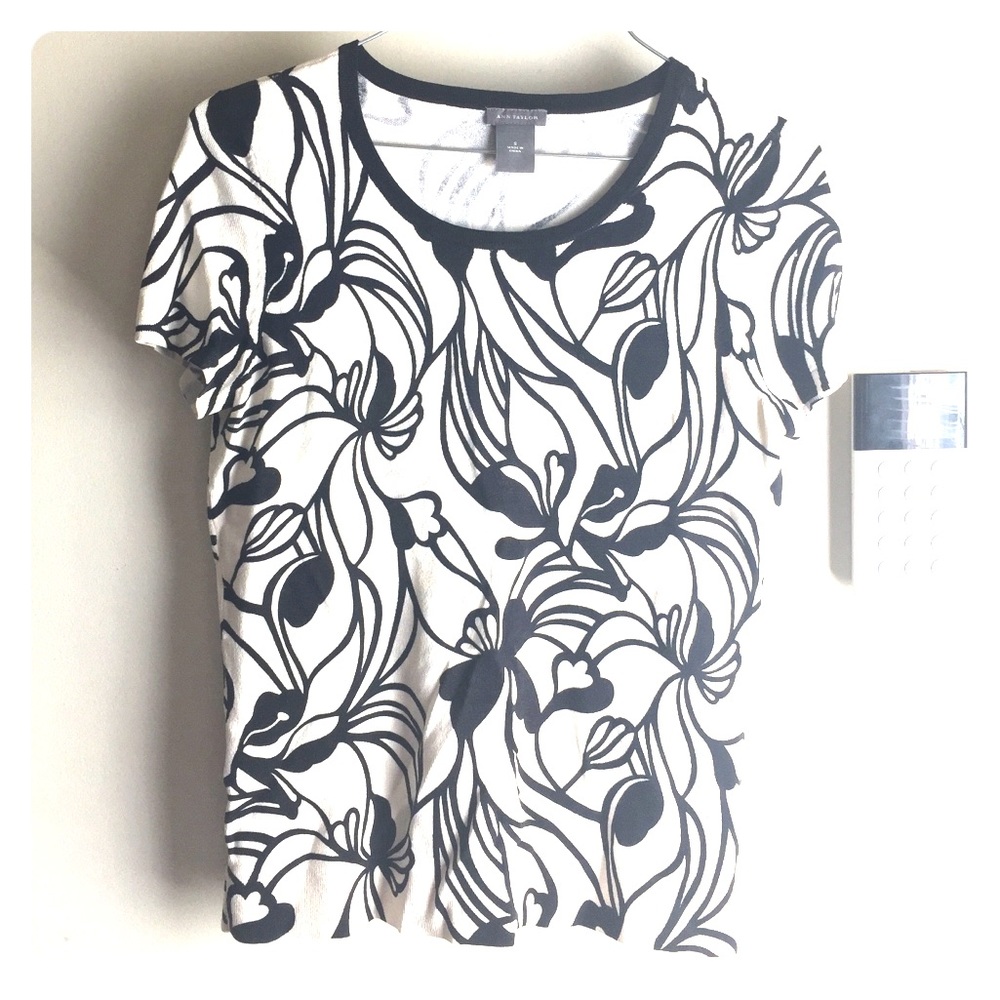 Ann Taylor - Womens Blouse